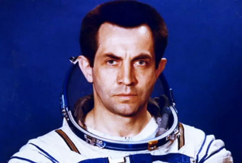 Александр Иванченков: космонавт орбитальных станций